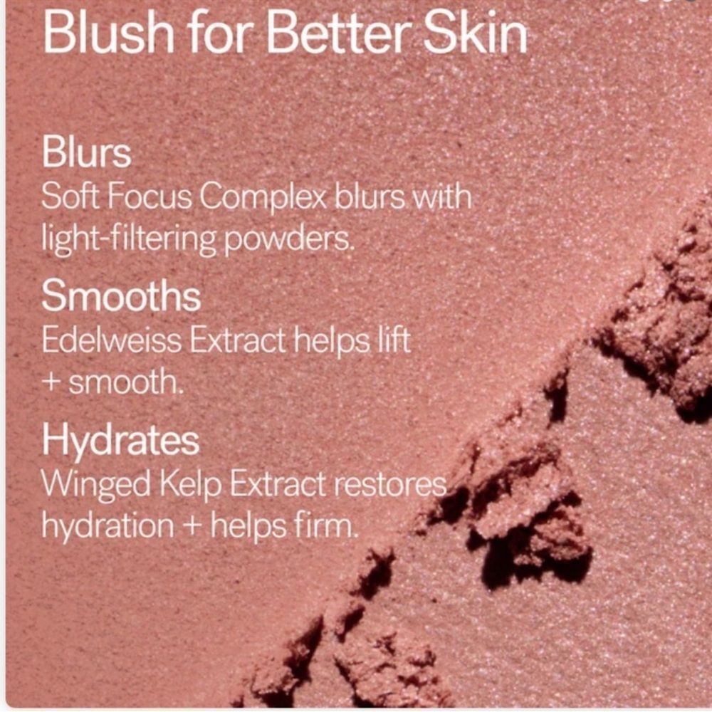 ILIA
Soft Focus Blurring Blush - Talc-Free Powder Blush in Sensation - Picture 3 of 6